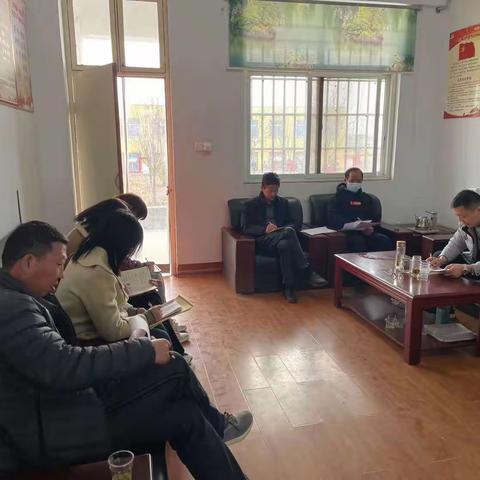 弘扬雷锋精神，共建绿色校园——灵井镇灵北小学党小组三月份活动纪实