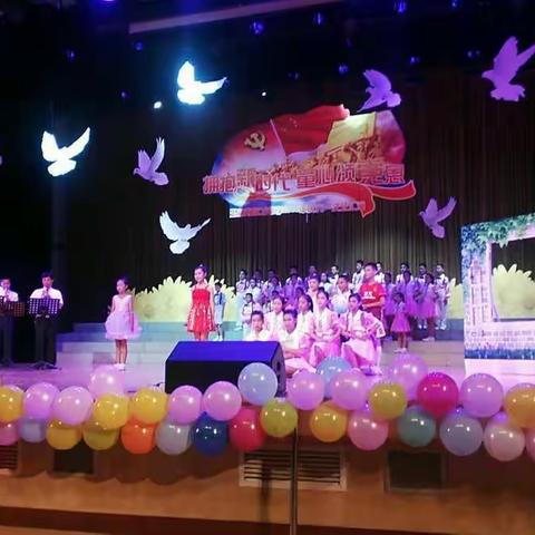 🎉🎉🎉热烈祝贺1303班演出圆满成功！感谢苏老师！感谢家委们！💐💐💐把最美的花送给大家！