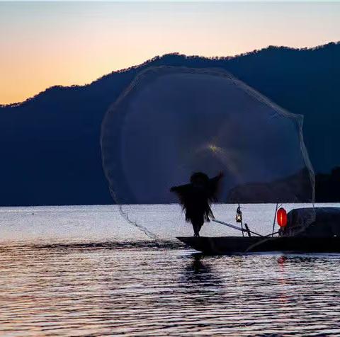 浑江一曲抱村流——绿江村一游