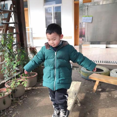 小一班1月3号下午平衡区