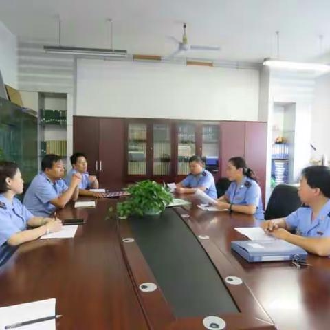 市工商局西城分局迅速行动，全面贯彻落实区创文攻坚推进会精神