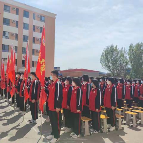 战疫情 迎高考 扎实备考静待花开 —高三年级师生封闭备考纪实