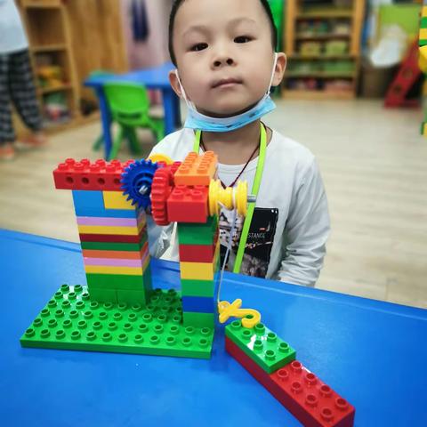 小精灵幼儿园乐高课程学期分享