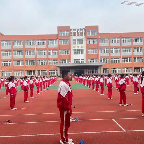 兴安小学特色教学之《京剧操》