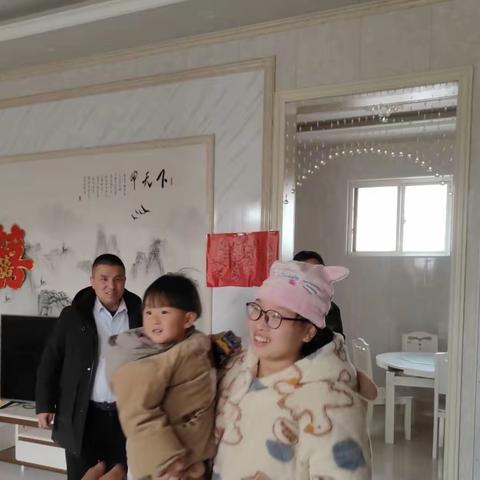 金燕阖家贷幸福又美满——助力乡村振兴龙山支行在行动