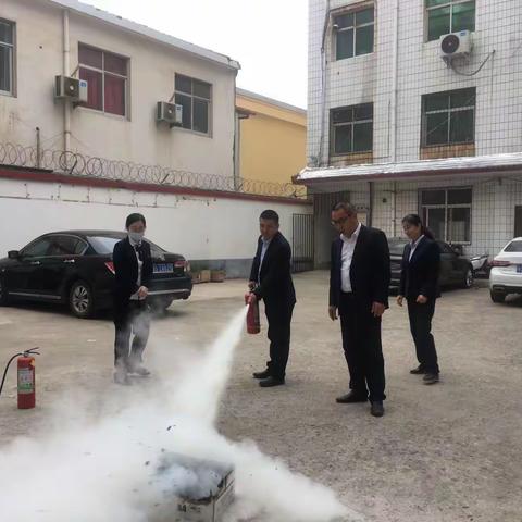 龙山支行安全保卫防火培训