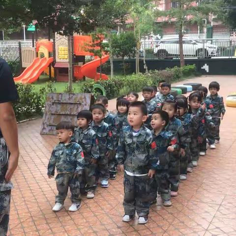 贝诺幼儿园——小小一班国防活动
