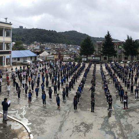 历军训，展风采，——塔中2020-2021学年秋季学期军训