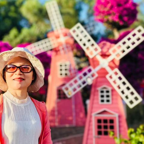 我和刘彬到处玩