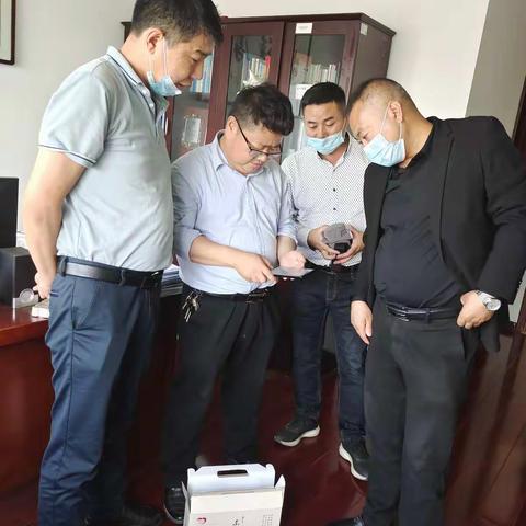 共商艾叶产业发展大计    助力东山村美丽乡村标准化建设