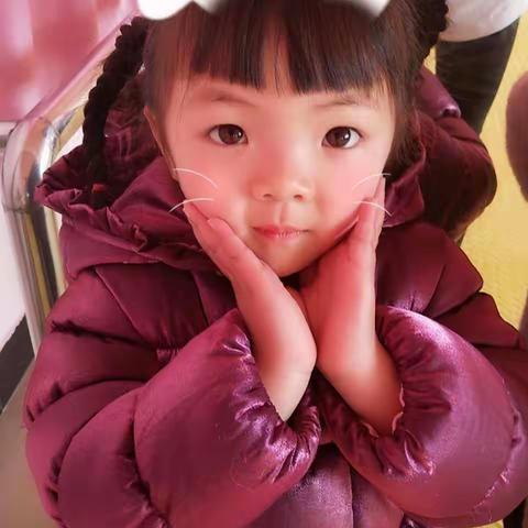 金苹果舞蹈班第一节课小朋友们既开心又害羞