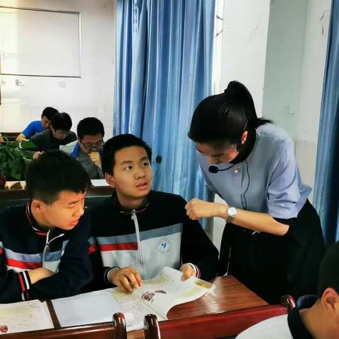 乾县一中高一年级部教师微型课大赛复赛