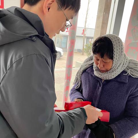 春节送祝福，服务心连心