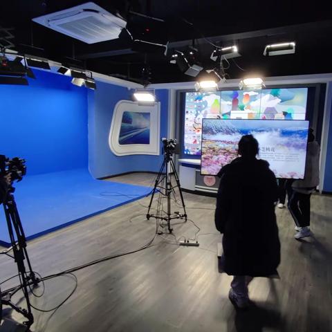 记2月28日校园电视台第二次社团活动