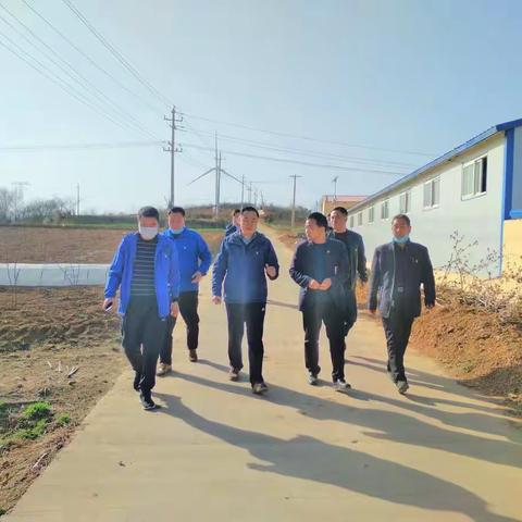 张世林到英豪镇吴窑头村调研脱贫攻坚工作