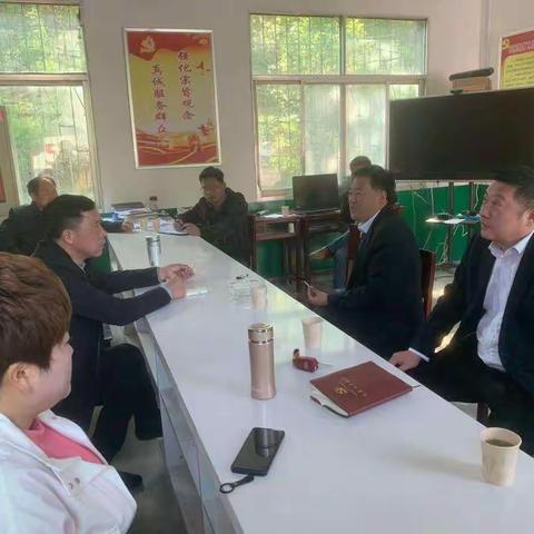 与回车镇黑虎庙村两委对接，开展信用村信息采集创建工作——回车支行