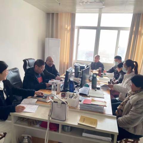 联校教研促发展  交流碰撞新思维——县学科中心组到探沂中学片区教研听课活动