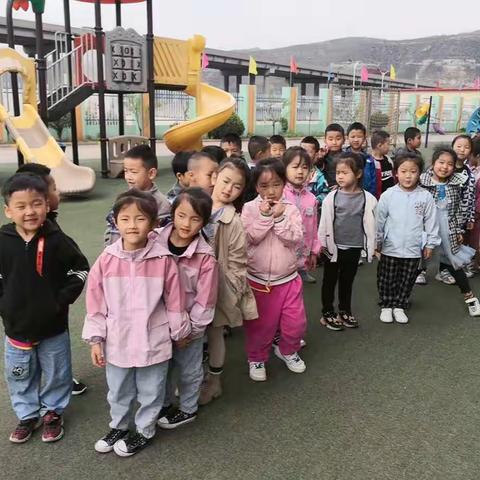 健康户外  花样轮胎   店塔幼儿园大三班 第十二周活动剪影