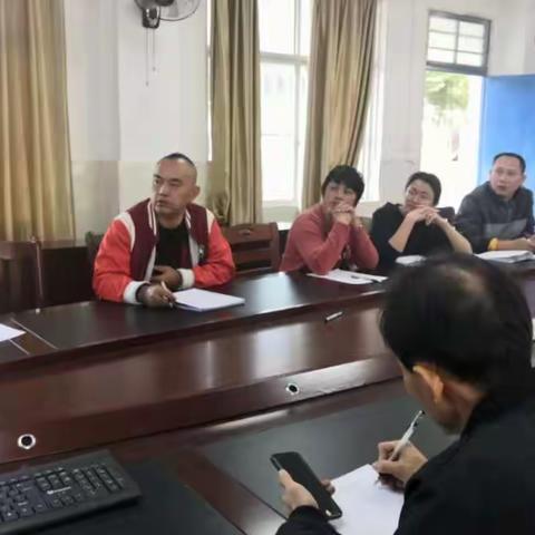 分析不足找差距 ，凝心聚力提质量——大坡镇中心小学数学组期中练习分析会