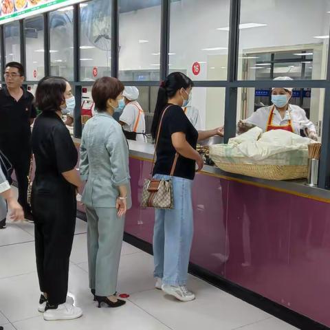 尧园新生第一餐