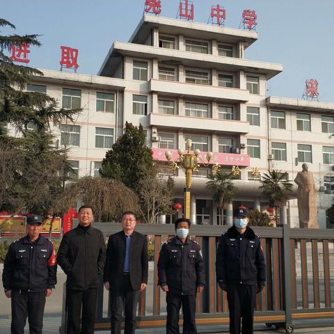 新春元始   和煦阳光   美丽校园   一切安好