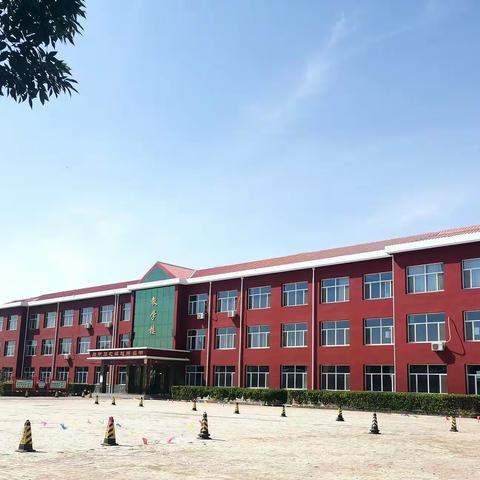 青蓝同心  共育桃李——如切如磋共教研  齐头并进同成长    李官庄学校教研活动纪实