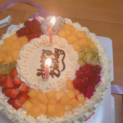 宝贝😊孙女：前方有路，未来可期。以后无论经历了什么？请记得带上你的善良与感恩，去遇见温暖和幸福……