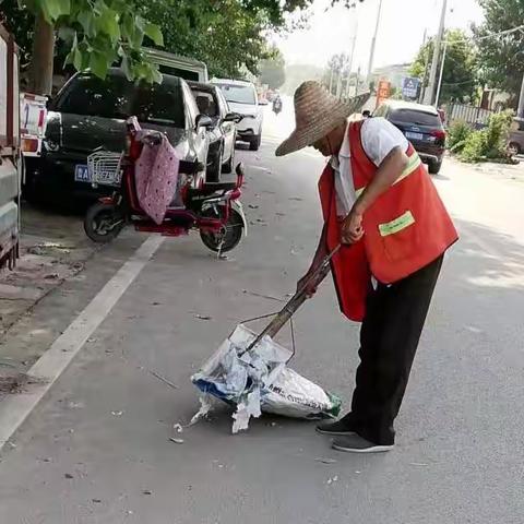 加强农村人居环境整治，夯实乡村振兴基础