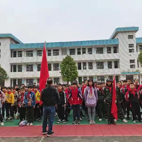 “毅”起“行”走，拥抱自然