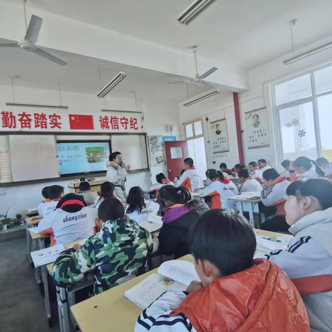 新任教师展风采，师徒结对炼内功——张家岗小学五星校区开展新任教师汇报课赛教活动