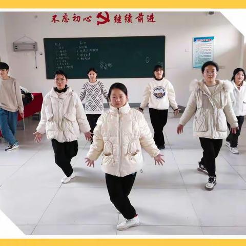 舞动青春——汝州市第八初级中学“清影”舞蹈社