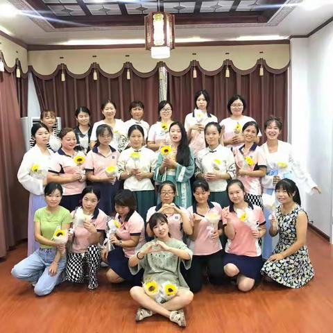 不忘初心、牢记使命！爱在教师节～园长为老师送爱心❤️