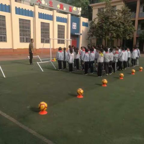 沐新风   上好课                                            ——体育组组内交流课掠影