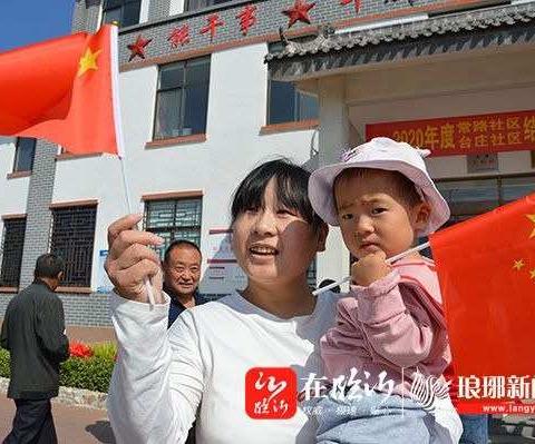 常路镇:假期奋战献华诞