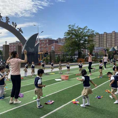 深化校企合作，提高教师实践能力——基础部幼教教研组暑期实践锻炼