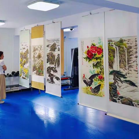 科右中旗党群服务中心铁路社区开展喜迎二十大庆八•一书画展