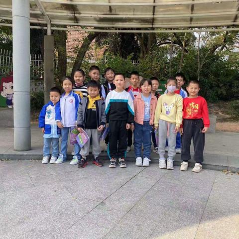 【精彩回顾】2021级（1）班社区读书会——主题：“Food I like”