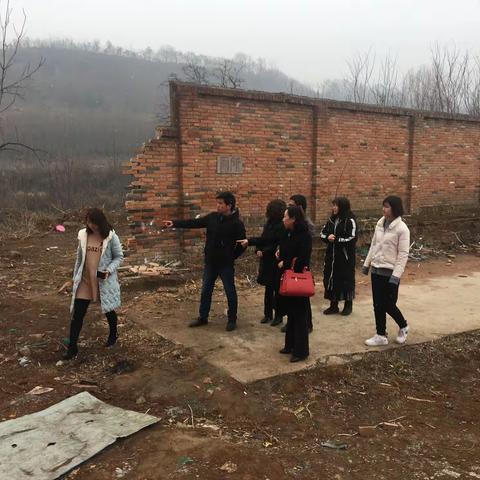 周至县教育局检查翠峰镇中心学校各校、园开学工作