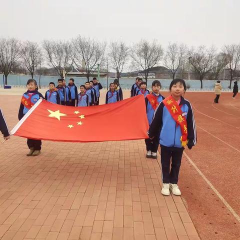 聆听爱国歌曲