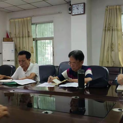 强国有我,自贸有我——县关工委一行到龙河调研主题教育读书活动