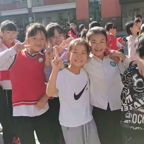 五8班  种子中队   童心庆盛会 筑梦向未来罗平县振兴小学2022年体育节暨第七届运动会