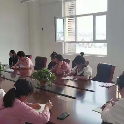 携手青蓝  薪火相传——翰林苑小学“青蓝工程”签约会