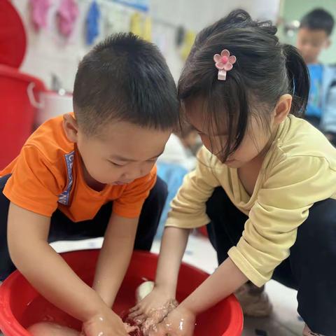 中二班  3月21日制作萝卜干
