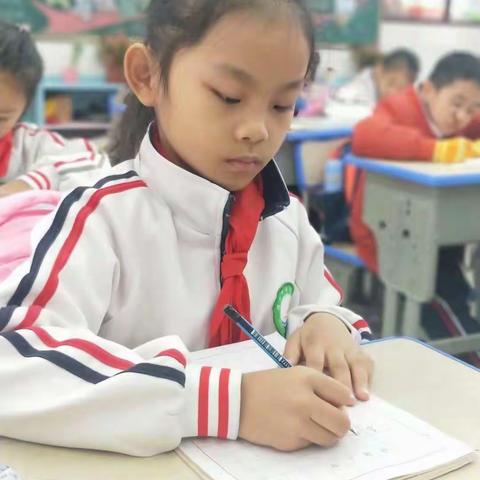 符瑞溪同学事迹