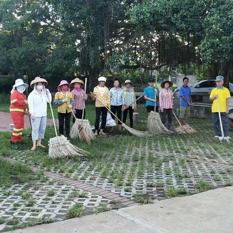 仁新村进行人居环境大扫除活动