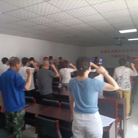 裕强街道三教堂社区党支部开展迎“七一”活动之书记讲党课系列活动