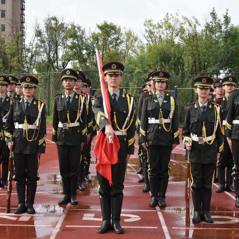 聚焦丨意气风发扬斗志，沙场点兵展英姿--潍坊滨海国际学校举行2021国防教育课程集训营闭营仪式