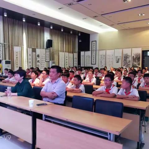 濮阳市第二实验小学端午诗会——万水千山粽是情