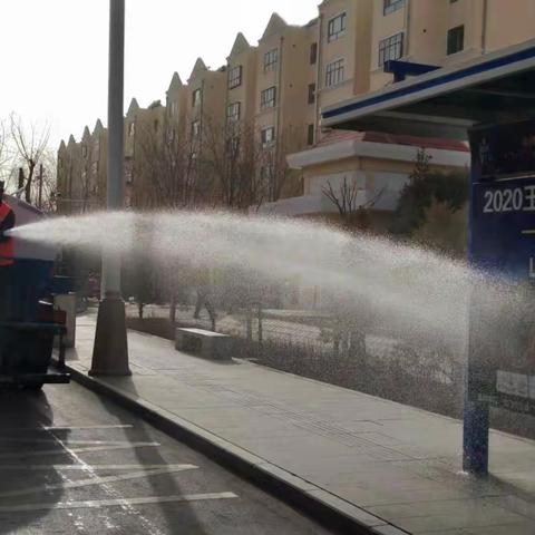 向辛勤工作在环卫一线的"城市美容师”致敬