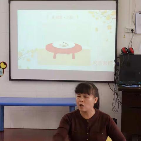 柳州市弯塘路幼儿园小一班重阳节主题活动